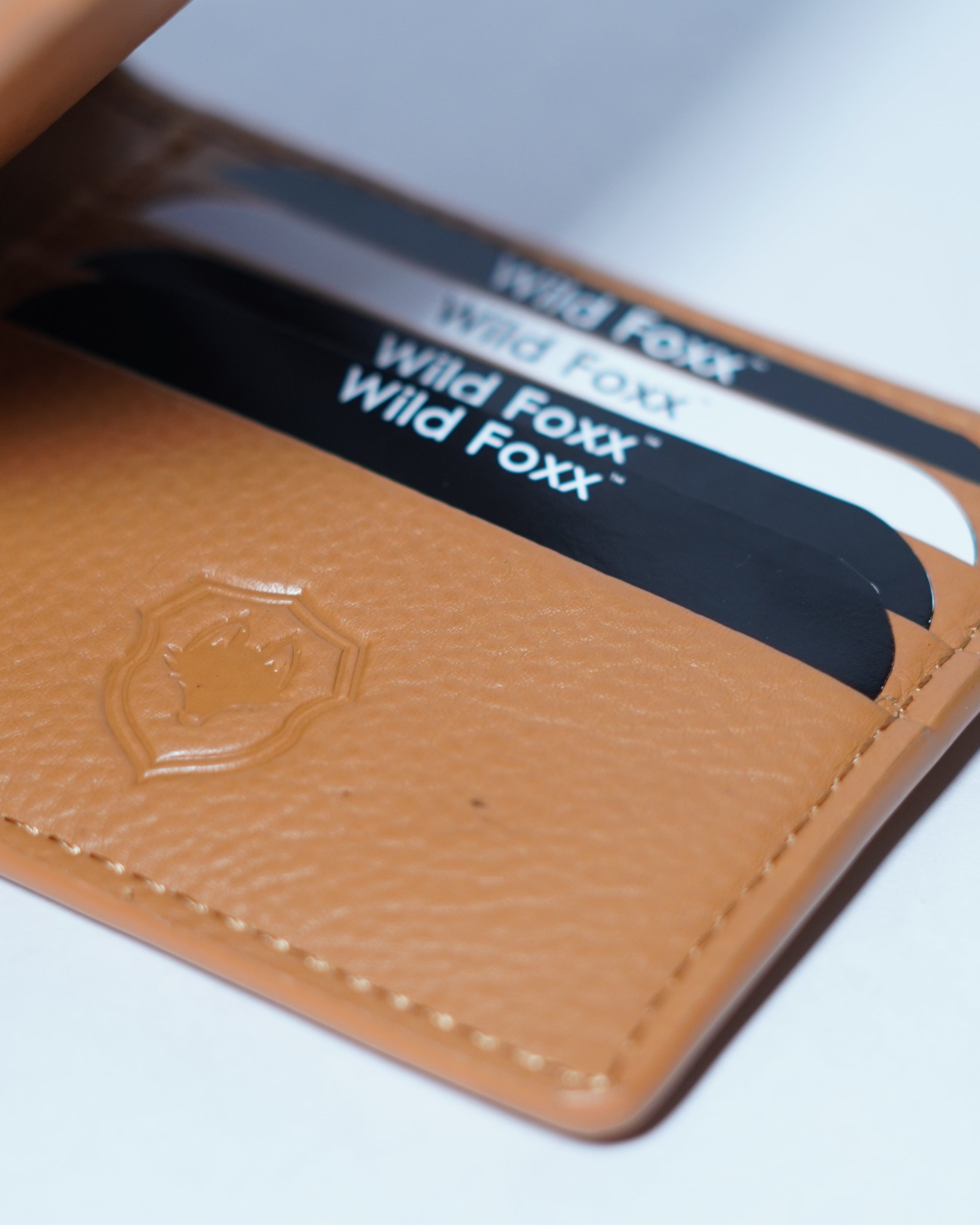 Wildfoxx Vintage Tan Signature Bi-Fold Men’s Wallet – Cash & Card